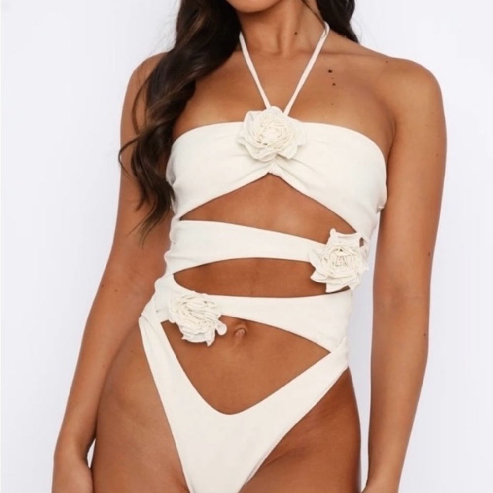 NWT White Fox Boutique Cream Swimsuit with Floral Details